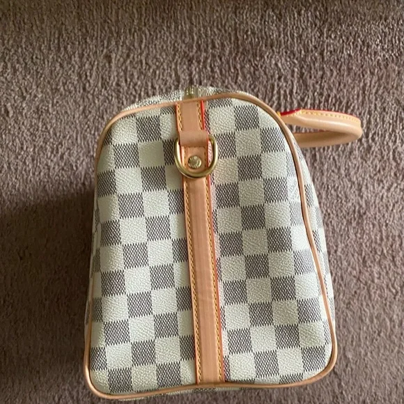 Checkered Handbag - Picture 4 of 7